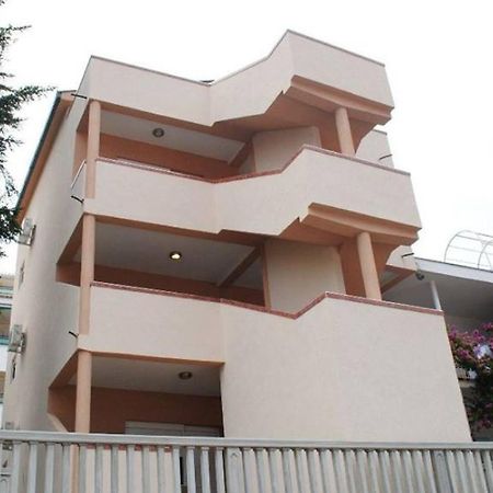 Apartments Anne Petrovac Kültér fotó