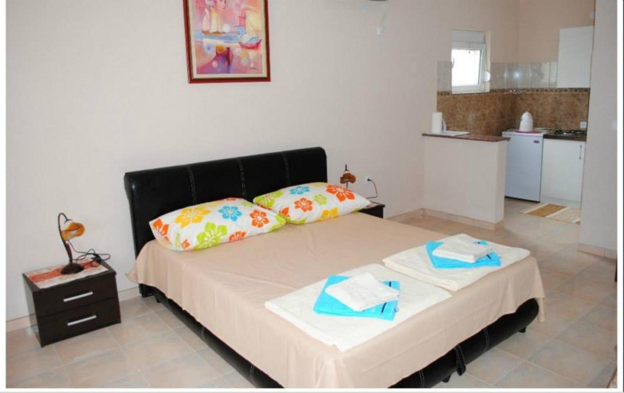 Apartments Anne Petrovac Kültér fotó